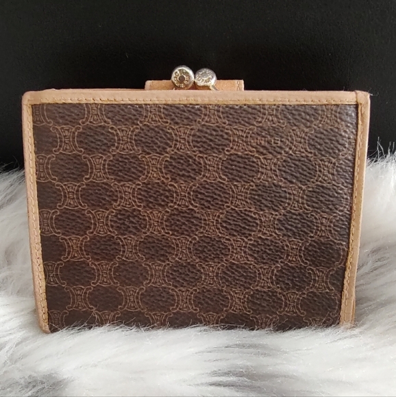 Celine vintage kisslock compact wallet EUC - Picture 2 of 10